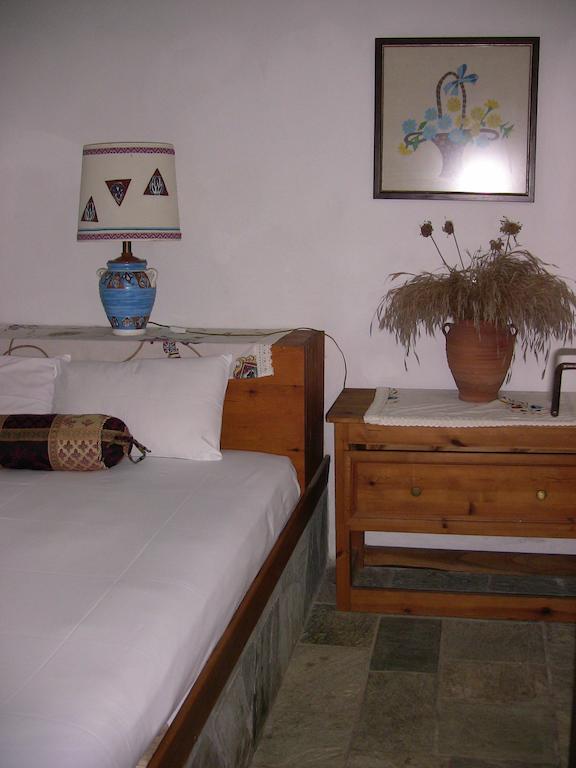 Kyra'S Paradise Potistika Chambre photo
