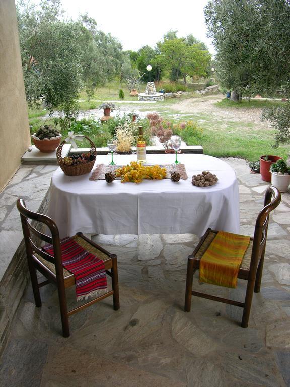 Kyra'S Paradise Potistika Extérieur photo